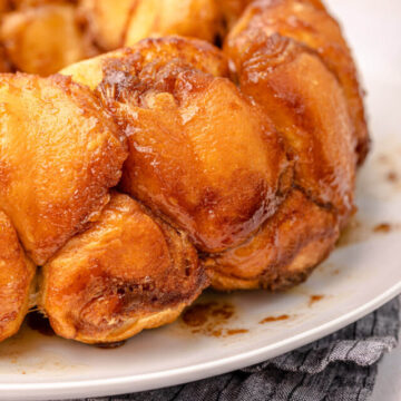 cropped-up-close-of-cream-cheesey-monkey-bread-on-a-white-platter-1-of-1.jpg