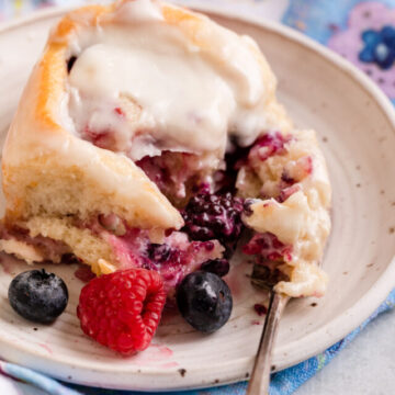 cropped-fork-taking-a-bite-of-a-mixed-berry-roll-on-a-white-plate-1-of-1.jpg