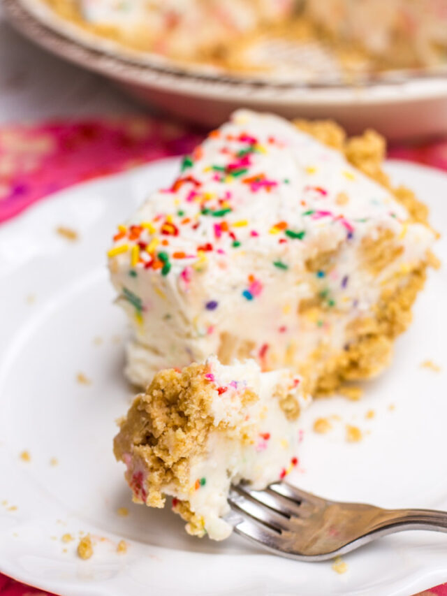 Golden Oreo Cake Batter Ice Cream Pie