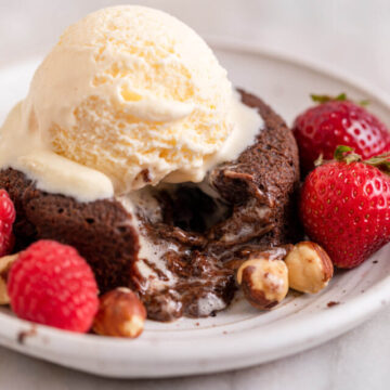 cropped-ice-cream-melting-on-top-of-nutella-lava-cake-with-berries-and-hazelnuts-1-of-1.jpg