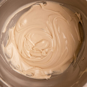 cropped-up-close-of-maple-cream-cheese-frosting-1-of-1.jpg